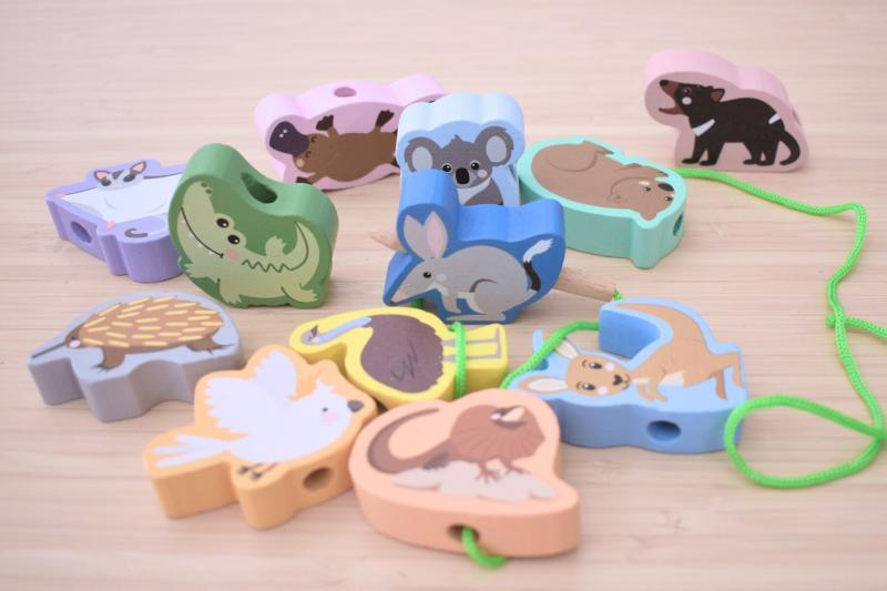 Australian Animals Threading Lacing Toy Set